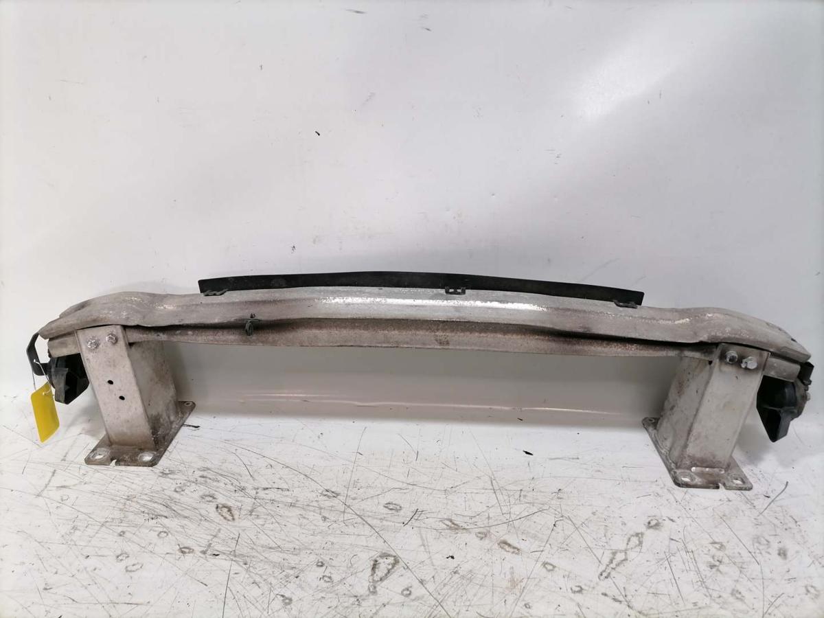 Audi A5 8T original Tr&auml;ger Verst&auml;rkung Sto&szlig;stange Stossf&auml;nger vorn Bj.2009